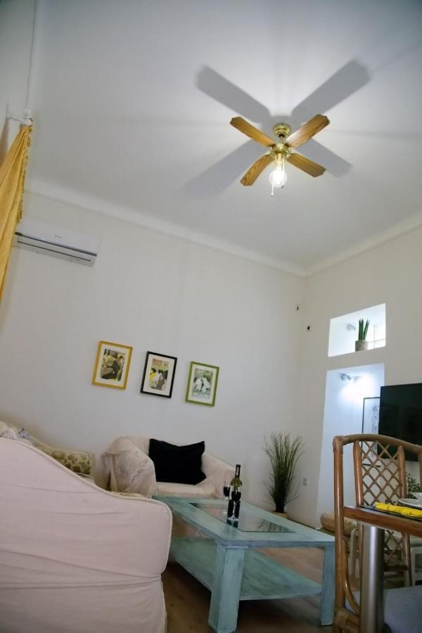 Aroura Homes Garden House 2Br 2Ba Free Parking Афины Экстерьер фото
